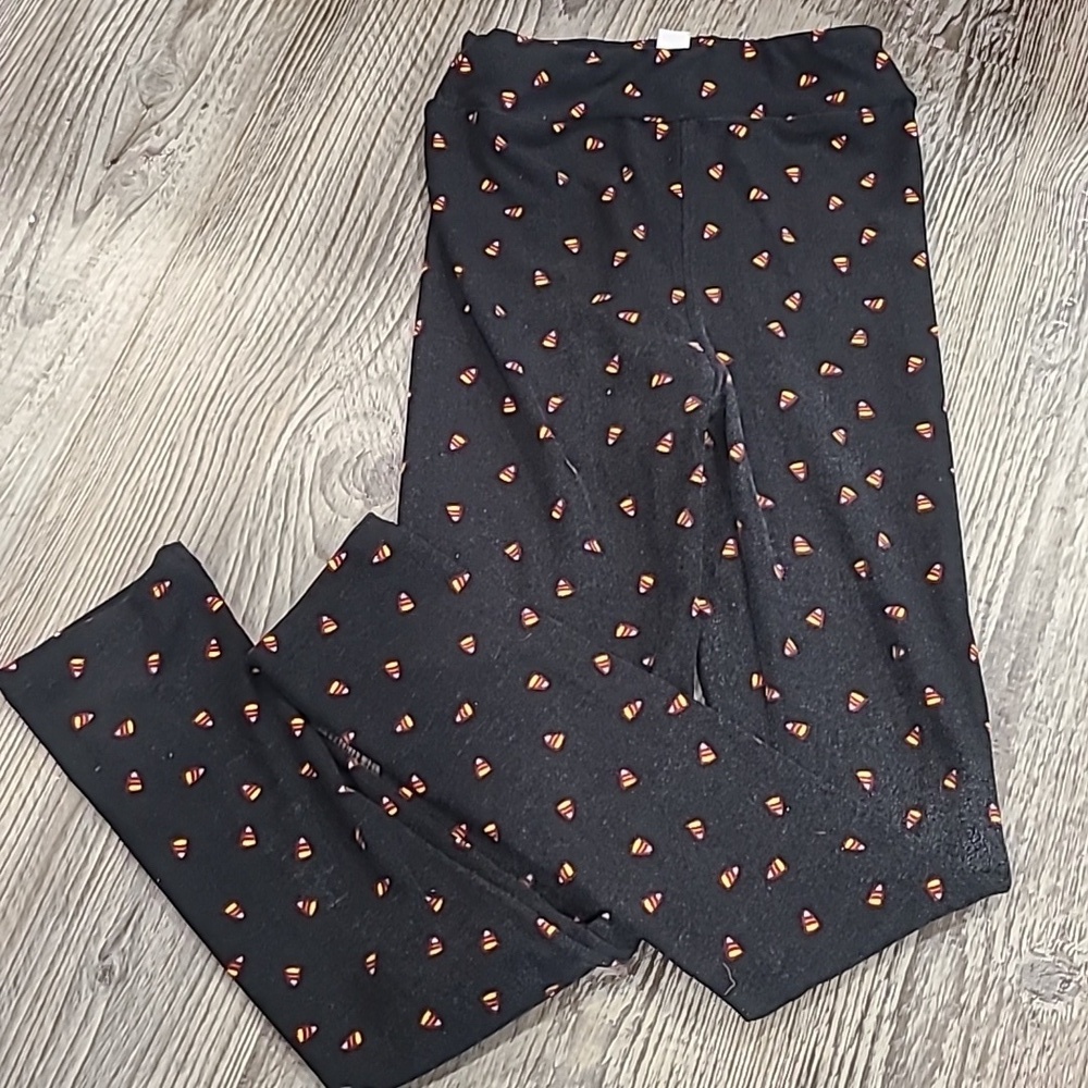LulaRoe Candy Corn Halloween Leggingw Size L/XL 8-12